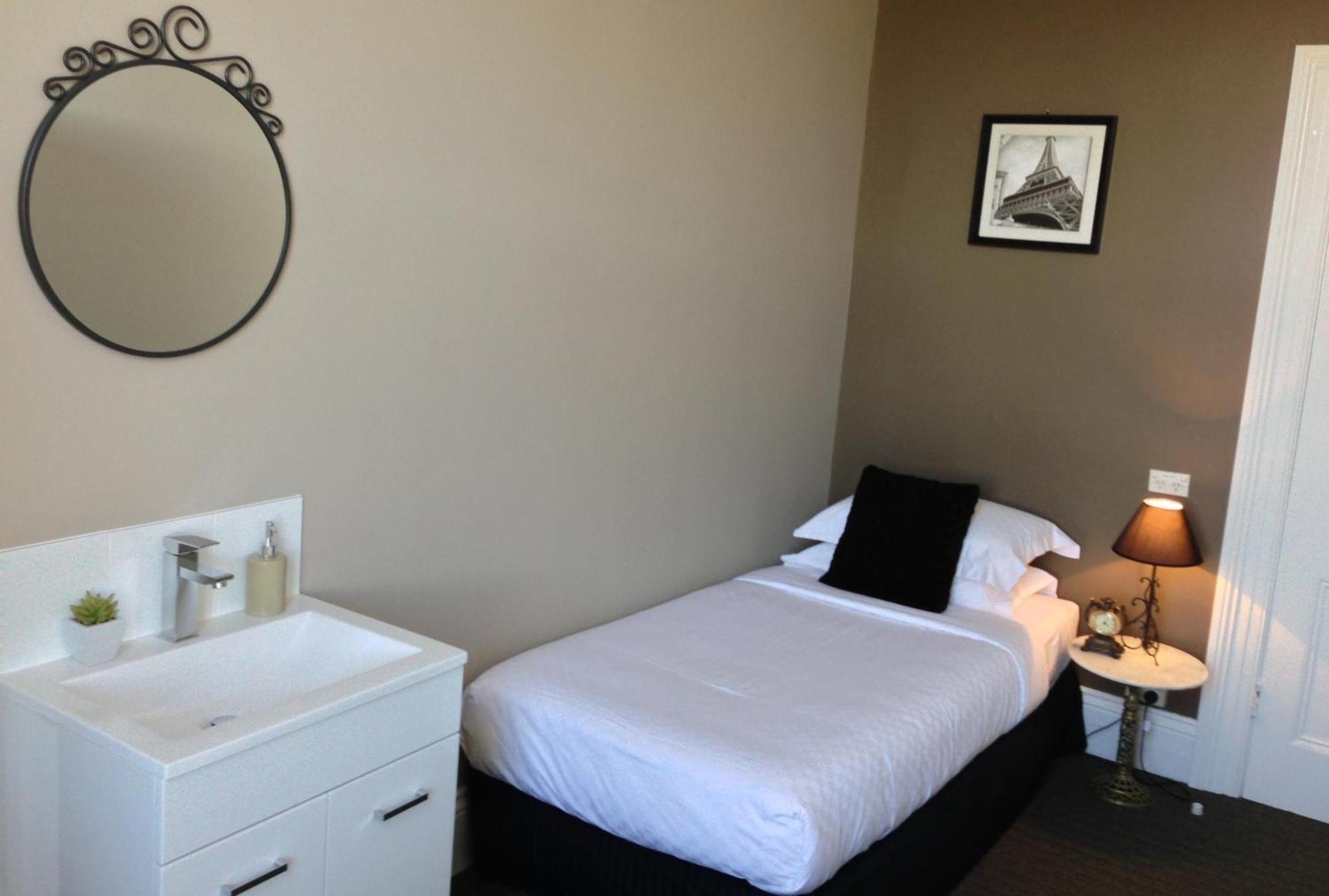 Centennial Inn On Bathurst Launceston Dış mekan fotoğraf